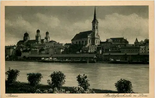 Passau, Stadtpfarrkirche m. Dom -529744