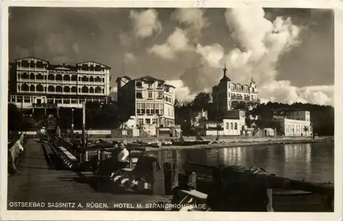 Seebad Sassnitz auf Rügen, Hotel m. Strandpromenade -531446