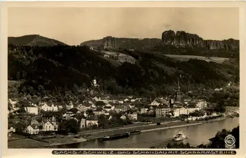 Bad Schandau mit den Schrammsteinen -530418