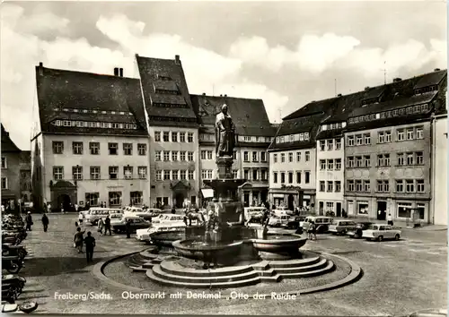 Freiberg, Obermarkt mit Denkmal otto der Reiche -530894
