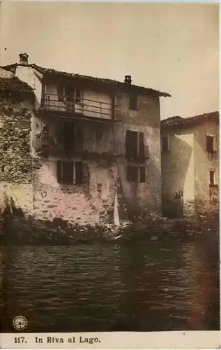 In Riva al Lago -640674