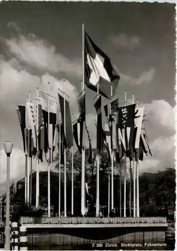 Zürich - Bürkliplatz Fahnenturm -639376