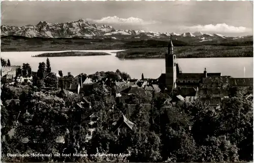 Überlingen mit Insel Mainau und Schweizer Alpen -504794