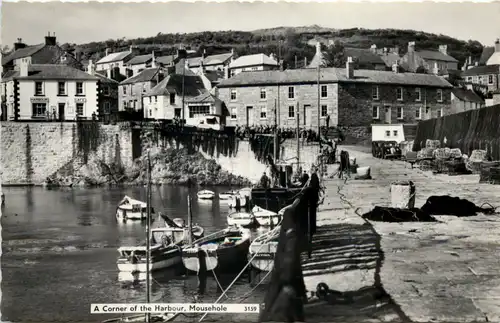 Mousehole - A Corner of the Harbour -640842