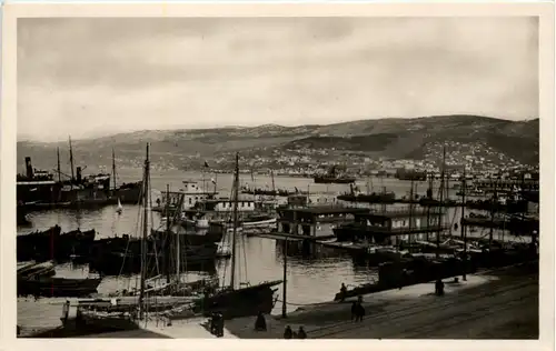 Trieste - Veduta del Porto -641418