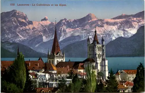 Lausanne, la Cathedrale et les Alpes -507434
