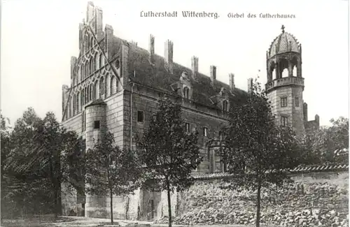 Wittenberg, Giebel des Lutherhaus -511718