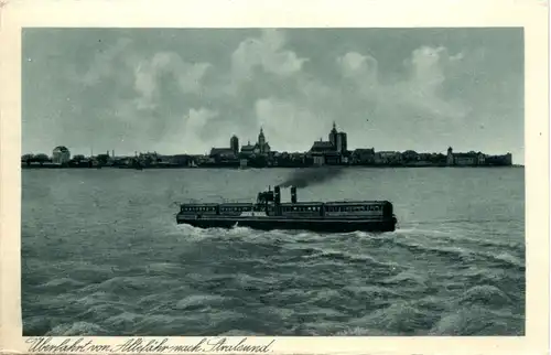 Überfahrt von Altefähr nach Stralsund -510280