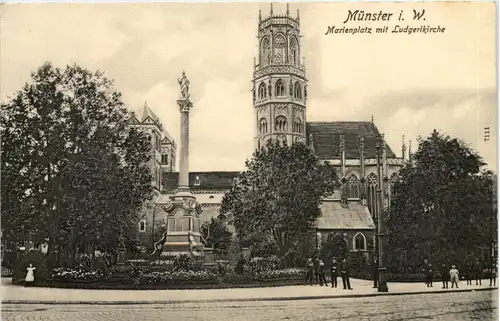 Münster i. W., Marienplatz mit Ludgerikirche -517908