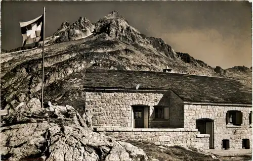 Sustlihütte Sustenpass -630176