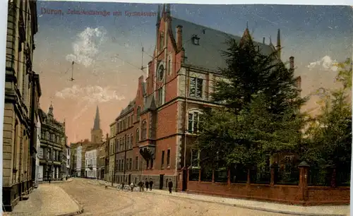 Düren, Zehnthoffstrasse mit Gymnasium -515420