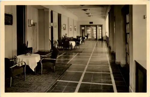 Friedrichroda , FDGB-Erholungsheim Walter Ulbricht - Vestibül -518260