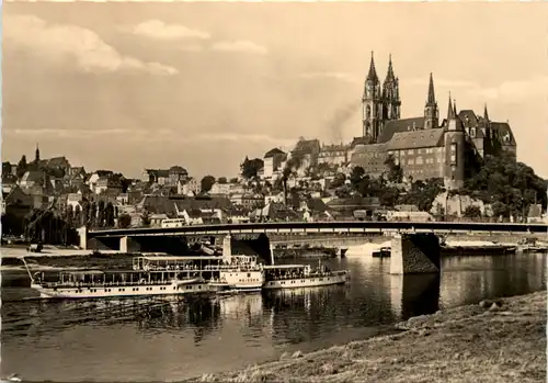 Meissen, Albrechtsburg und Dom und Elbdampfer Meissen -529020