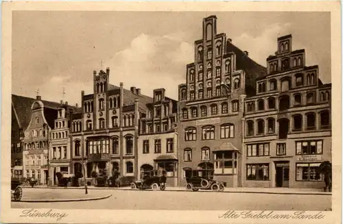 Lüneburg, Alte Giebel am Lande -530808