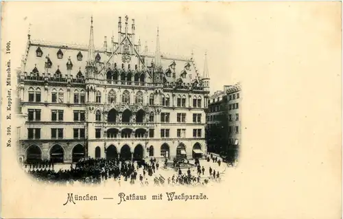 München - Rathaus mit Wachparade -635398