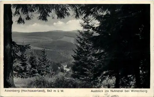 Astenberg - Ausblick ins Nuhnetal bei Winterberg -636338