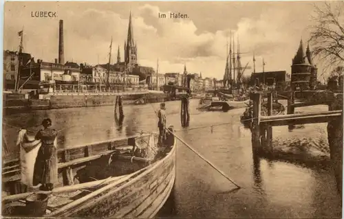 Lübeck, Im Hafen -528262