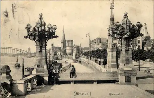 Düsseldorf - Rheinansicht -638814