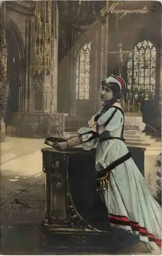 Frau - gelaufen in Bulgarien -640008