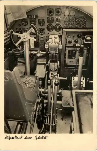 Flugzeug - Führerstand -644198