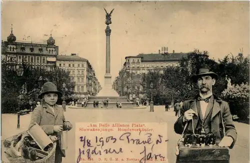 Berlin - Am Belle Alliance Platz - Slowakenjunge - Hundeverkäufer -645466