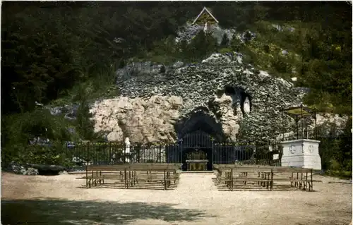 Maria Lourdesgrotte im Wienerwald bei Maria-Gugging -646372