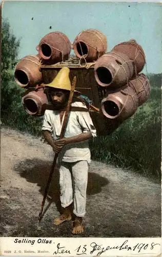 Mexico - Selling Ollas -650646