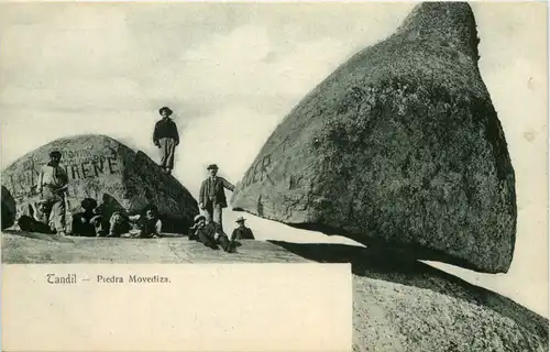 Argentina - Tandil - Piedra Movediza -650978