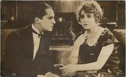 Schauspieler - Clair Milovavna - Parisetta -652626