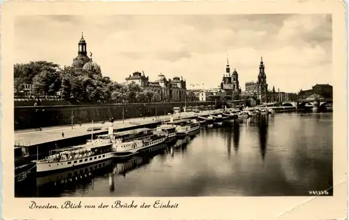 Dresden, Blick von der Brücke der Einheit -532152
