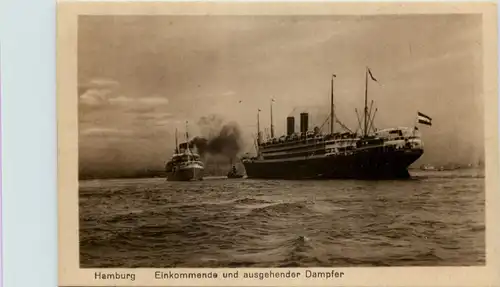 Hamburg Hafen, Einkommende und ausgehende Dampfer -532220