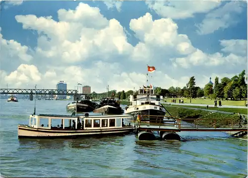 Mannheim, An der Rheinpromenade -532278