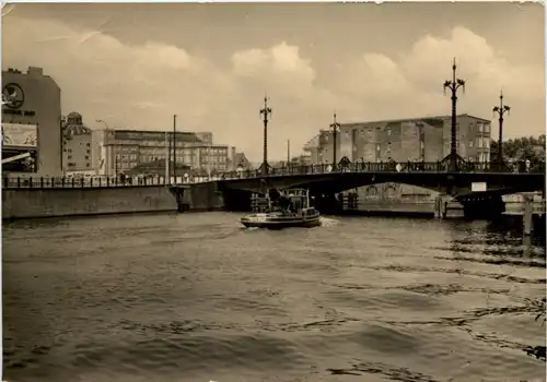 Berlin, Weidendammbrücke -532442