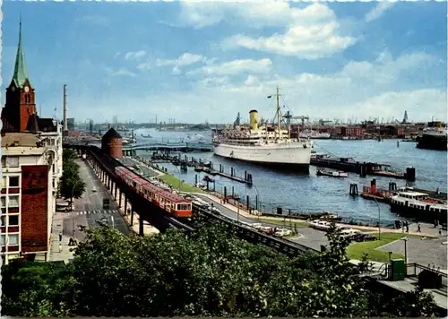 Hamburg, Hafen mit Überseebrücke -532524