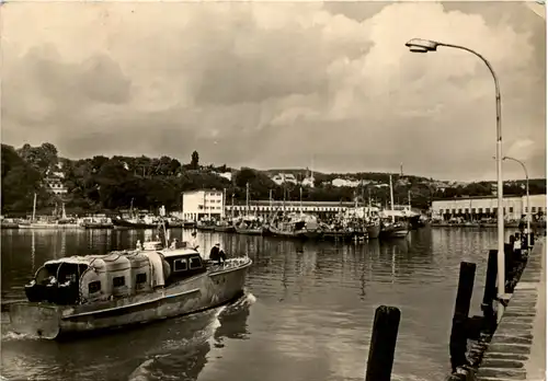 Insel Rügen, Sassnitz, Fischereihafen -532684