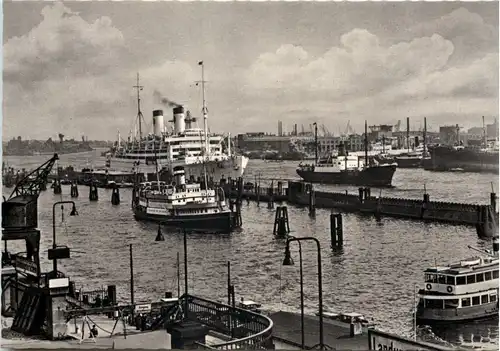 Hamburg, Dampfer Italia im Hafen -533306