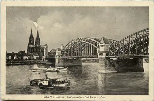Köln, Hohenzollernbrücke und Dom -533444