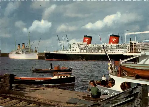Hamburg, Hafen mit Passagierschiffen -533476