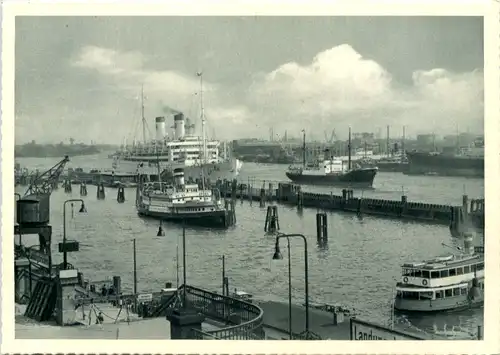 Hamburg, Überseebrücke Italia -533464