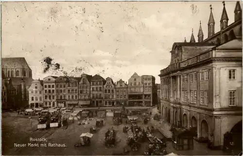 Rostock, Neuer Markt mit Rathaus -533708