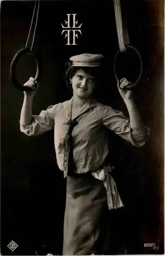 Turnen Ringe -Frau -654050