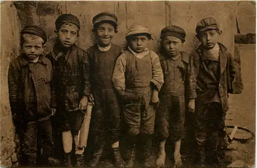 Typen aus Russland -655262