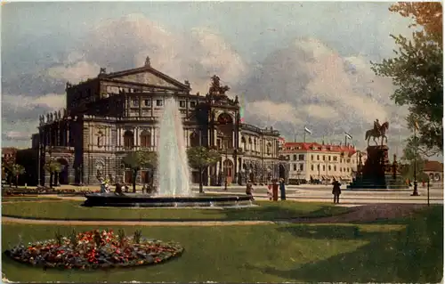 Dresden, Kgl. Opernhaus, König-Johann-Denkmal -537018
