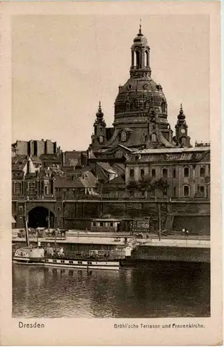Dresden, Brühlsche Terrasse und Frauenkirche -537318