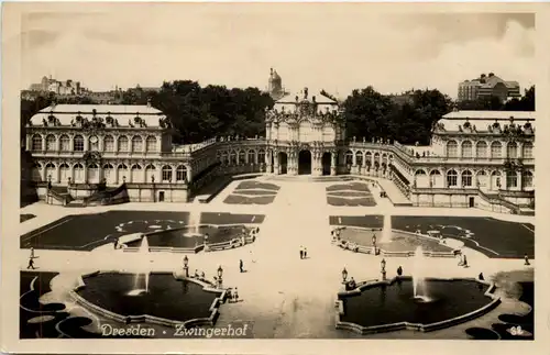 Dresden, Zwingerhof -537584