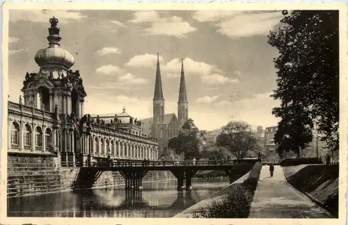 Dresden, Zwingergraben -537606