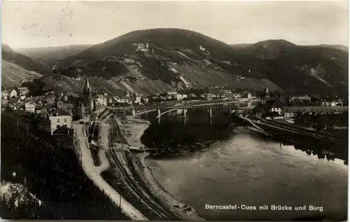 Bernkastel Kues, mit Brücke und Burg -538818