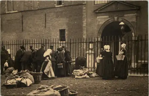 Netherlands - A la recherche d une occasion -656058