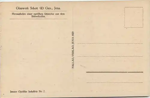 Glaswerk Schott Jena - Herausholen einer optischen Schmelze -656258