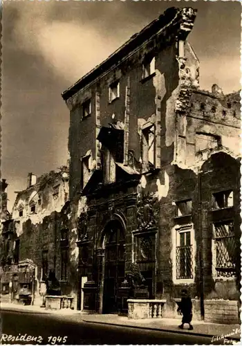 Zerstörtes München 1945 - Residenz -656656